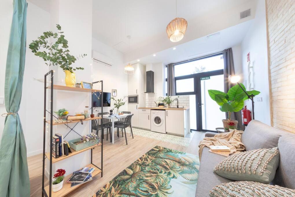 Al5 Seaside Bliss-Stylish Loft Steps From Malvarrosa Valencia Kültér fotó
